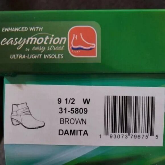 Easy Street Womens Brown Damita Block Heel Booties Size 9.5W BWT - Picture 4 of 4